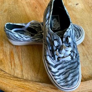 Vans zebra print size 8 women